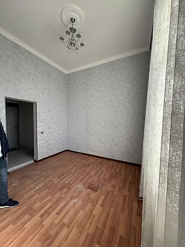 Daşınmaz əmlak: 2 otaqlı mənzil – Kirayə verilir xidmət haqqı 50 azn - Otaq: Geniş — 2