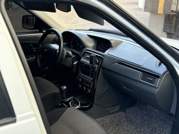 ВАЗ (ЛАДА): ВАЗ (ЛАДА) Priora: 2017 г., 1.6 л, Механика, Бензин, Седан — 15