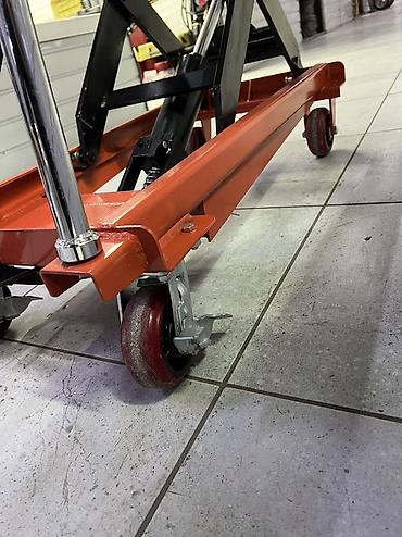 Другие инструменты: Гидравлическая подъемная тележка-стол PTS 500KG-1.3M Назначение: - — 11