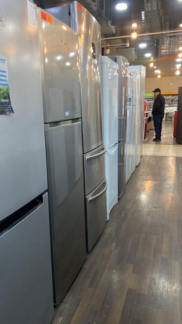 Soyuducular: 2 qapılı Indesit Soyuducu Satılır