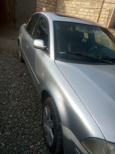 Volkswagen: Volkswagen Passat: 1.9 l | 2002 il Sedan — 7