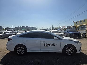 Продажа авто: Hyundai Sonata: 2021 г., Газ, Седан — 5