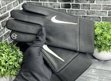 vunene jakne i dzemperi: Gloves, Nike, color - Black