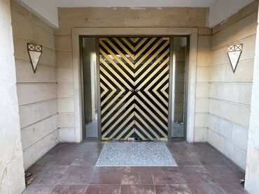 Restoran, kafelər: 28 may metrosuna yaxin yerləşən pab ayi 5000 azn kirayə verilir — 5