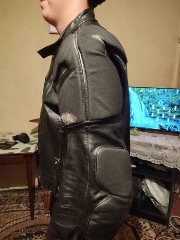 Moto geyim satiram ozum 300 ze almisam Satiram 80azne salvari yoxdu