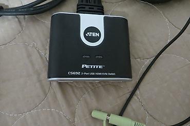 him rs: ATEN PETITE CS692 – 2-portni USB HDMI KVM preklopnik Opis: - — 1