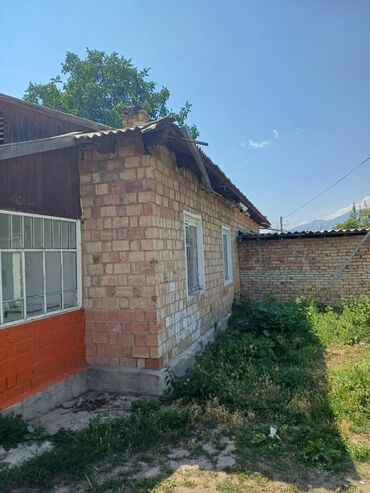 дом барачного типа: Полдома, 68 м², 3 комнаты, Собственник, Старый ремонт