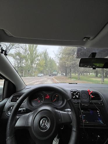 Volkswagen: Volkswagen Polo: 2011 г., 1.6 л, Механика, Бензин, Седан — 8