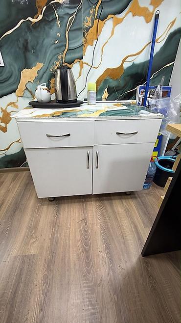 Ağ rəngli mətbəx dolabı – kompakt və funksional. Xüsusiyyətlər: - Üst lalafo.az -da Ağ rəngli mətbəx dolabı – kompakt və funksional. Xüsusiyyətlər: - Üst