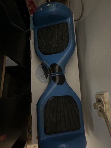 alcatel 1: Prodajem hoveboard ko nov ima svoj punjac 
Hitno potreban novac