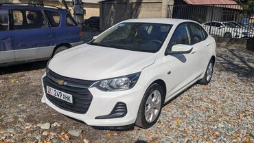 машина алам расрочкага: Chevrolet : 2020 г., 1 л, Автомат, Бензин, Седан