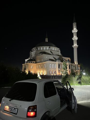 опель вектора с: Nissan March: 2000 г., 1 л, Автоматические, Бензин