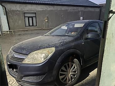 mercedes 160 a: Opel Astra: 1.3 l | 2008 il 31933 km Sedan — 4