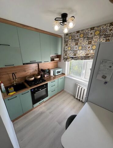 3 ком квартира бишкек: 3 комнаты, 58 м², 104 серия, 4 этаж, Евроремонт