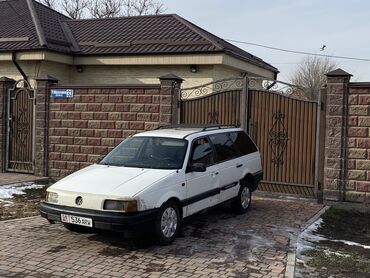 обмен на матиз 1: Volkswagen Passat: 1991 г., 1.8 л, Механика, Бензин, Универсал