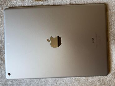 ipad keyboard: İşlənmiş Apple iPad 9 (2021), 10,2", < 64 GB, Ünvandan götürmə