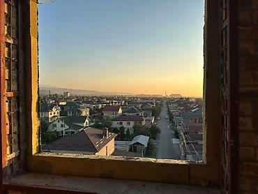 кок талаа: 🏡 Продается 1-комнатная квартира в ЖК «Бавария» 📍 Локация: район ТЦ — 2