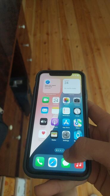 ıphone 7 plus: IPhone 11, 128 GB, Qara, Face ID