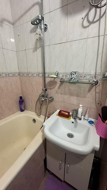 Продажа квартир: 2 комнаты, 52 м², Восток-5 мкр 105 серия, 2 этаж — 3