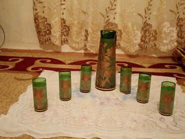 cobalt qablar: Qrafinlər və səhənglər