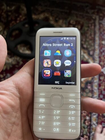 Nokia: Nokia 8000 4G, 4 GB, rəng - Ağ, Düyməli, İki sim kartlı