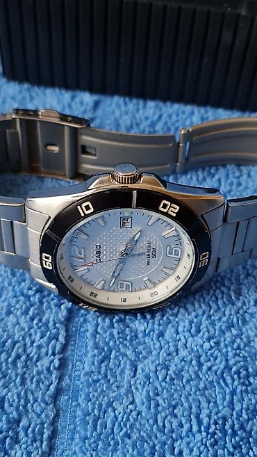 Ručni satovi: Casio muški analogni ručni sat - Model iz serije Casual/Sports sa — 9