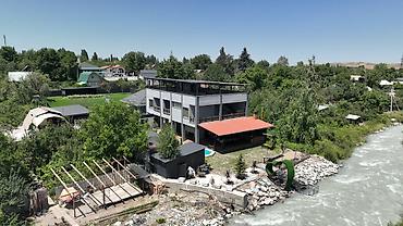 Посуточная аренда домов: 400 м², 5 комнат, Бассейн, Бронированные двери, Видеонаблюдение — 4