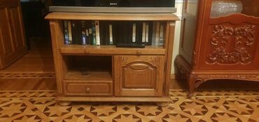 tv stand alçıpan: Siyirməli, Polkalı, Taxta, Digər xammal istehsal ölkəsi