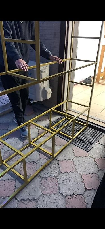 полки под косметику: Продаю витрины пишите Подходит для оформления витрины, создания — 2