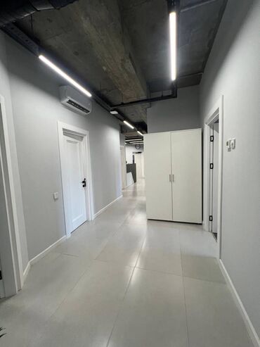 Ofislər: Xətai metrosunun yanında 16 mərtəbəli binanın 2-ci mərtəbəsində 5 otaq — 14