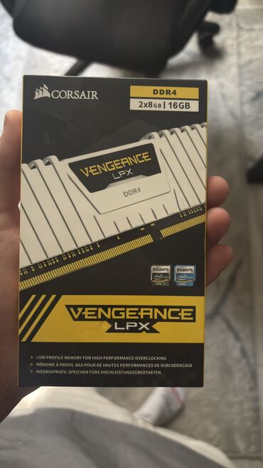 озу для ноутбука: Оперативная память, Б/у, HyperX, DDR4, 3200 МГц, Для ПК