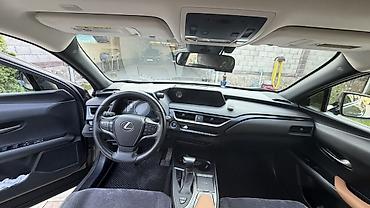 Lexus: Lexus UX: 2018 г., 2 л, Вариатор, Гибрид, Кроссовер — 11