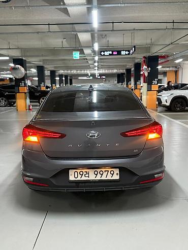 Hyundai: Hyundai Avante: 2019 г., 1.8 л, Вариатор, Бензин, Седан — 2