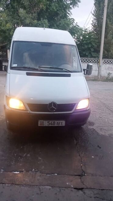 искутер: Жеңил жүк ташуучу унаа, Mercedes-Benz, Стандарт, 3 т, Колдонулган
