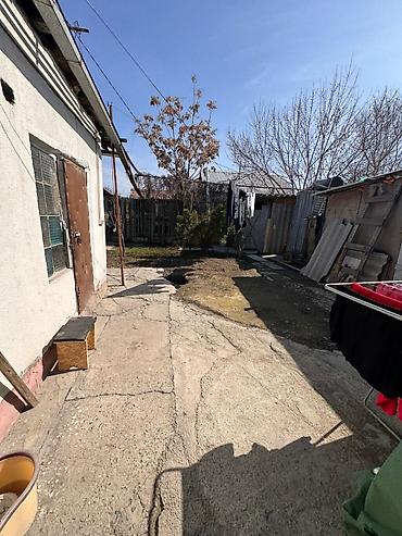 Продажа коттеджей и домов: Продается пол дома в Рабочем городке пер. Яблочный. Дом 1970г at lalafo.kg — 13 Продажа коттеджей и домов: Продается пол дома в Рабочем городке пер. Яблочный. Дом 1970г — 13