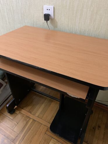 письменный стол баку: Б/у, Прямоугольный стол