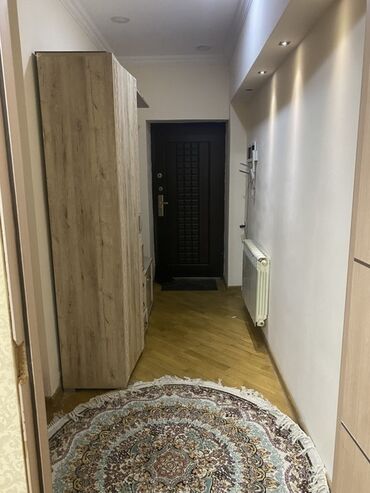 Mənzil kirayələyirəm: 2 otaqlı, 70 kv. m -da lalafo.az — 16 Mənzil kirayələyirəm: 2 otaqlı, 70 kv. m — 16