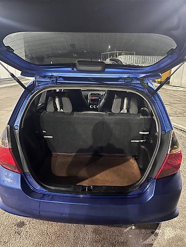 Honda: Honda Fit: 2005 г., 1.3 л, Вариатор, Бензин, Хэтчбэк — 8