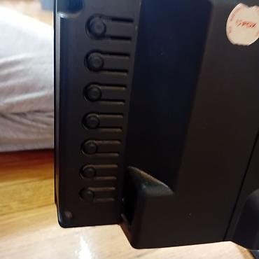 Televizori: FOX LED TV sa daljinskim upravljačem ima crtu na ekranu na levoj — 11