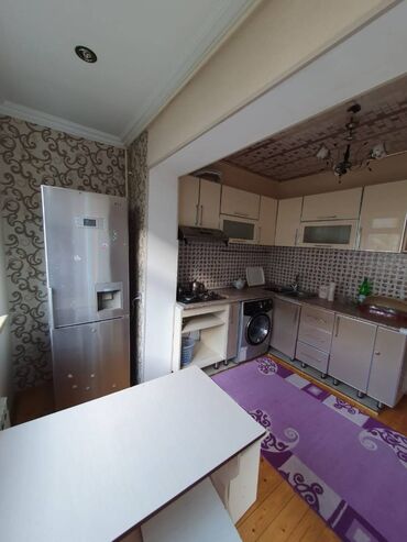 Uzunmüddətli kirayə mənzillər: Binəqədi rayonu, 9mkr, Nəsimi Metro Stansiyasının yanında 9 mərtəbəli — 7