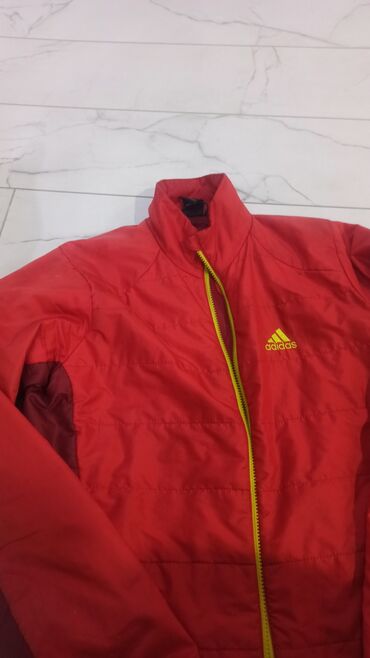 полузамок поло мужской: Мужской спортивный костюм, L, Adidas, Б/у, цвет - Красный, Платная доставка