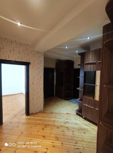 Uzunmüddətli kirayə mənzillər: Əhmədli qəsəbəsi, Məhəmməd Hadi küçəsində 17 mərtəbəli binanın 14-cü — 8