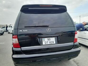 Mercedes-Benz: Mercedes-Benz ML-Class (W163) SUV - Kuzov: qara rəng, 5 qapı — 16