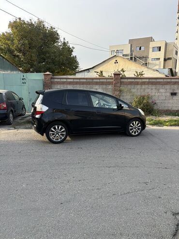 туманник хонда фит: Honda Jazz: 2009 г., 1.5 л, Робот, Бензин, Хетчбек