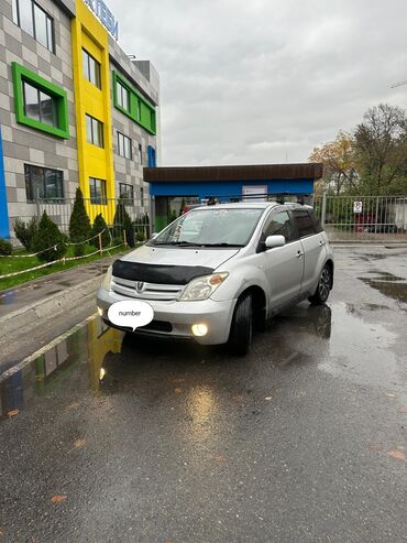 превия тайота: Toyota ist: 2002 г., 1.5 л, Автомат, Бензин, Хэтчбэк