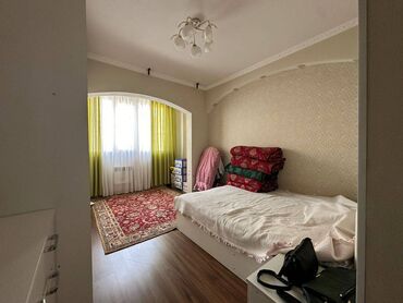 Продажа домов: 2 комнаты, 67 м², 106 серия улучшенная, 3 этаж, Евроремонт