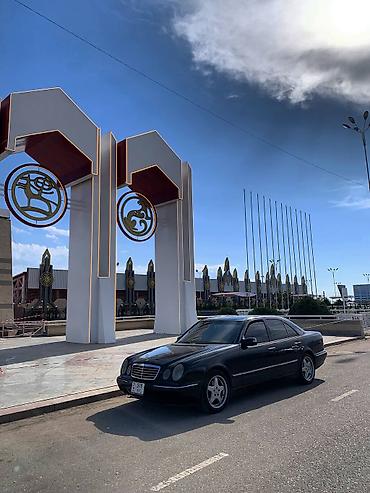 а 190: Mercedes-Benz E-Class: 1999 г., 3.2 л, Седан — 1