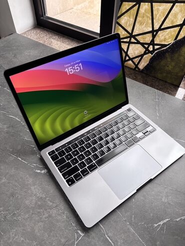 макбук про 13: Ноутбук, Apple, 8 ГБ ОЭТ, Apple M1, 13.3 ", Колдонулган, Жумуш, окуу үчүн, эс тутум SSD