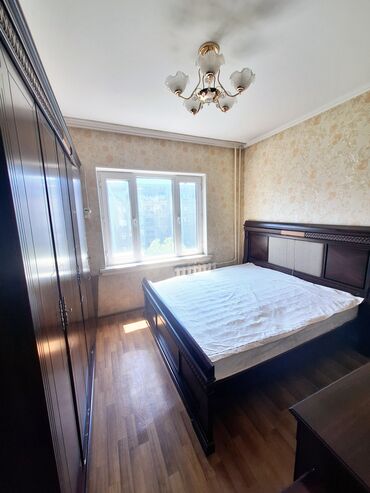 бокс для малярки: 4 комнаты, 80 м², 106 серия, 8 этаж, Косметический ремонт