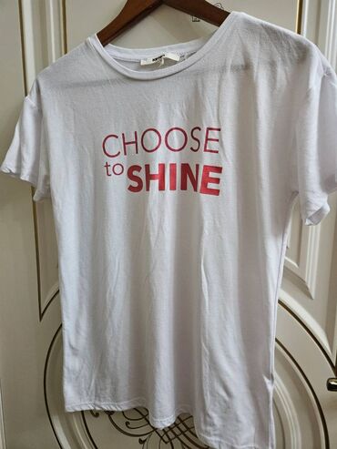 Köynək və bluzalar: Herbiri 1 AZN — 1